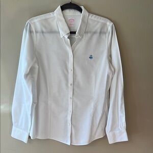 Brooks Brothers White Button Down Shirt, fitted, no iron, oxford